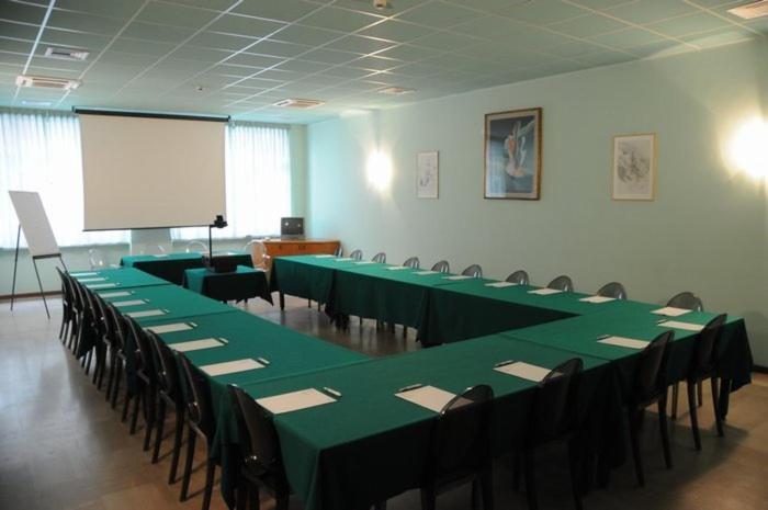 ברשה Hotel Industria מראה חיצוני תמונה